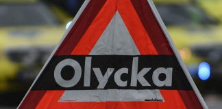 BLÅLJUS: Trafikolycka och stöld genom inbrott