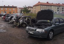 Flera bilar brann i Tannefors