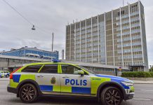 Norrköping: Polishuset spärrades av efter väskfynd
