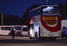 Linköping: Buss tappade lucka på bil