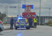 Två bilar i krock på Tornbyvägen