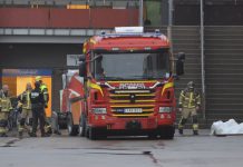 Ismaskin började brinna i Stångebrohallen