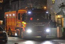 Rökfyllt efter brand på spis