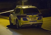 Bilbrand och stökigt i Ekholmen