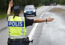 Kvinna togs efter biljakt på E4