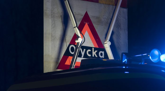 Två bilar i krock på S:t Larsgatan