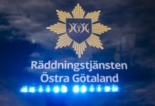 Bil fattade eld under färd på E4