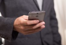 Polisanställd skickade dickpics till kvinnliga kollegor
