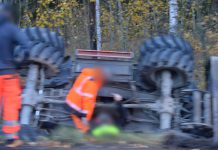 Hjullastare i diket