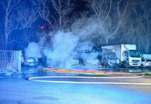 Flera fordon brann i Linghem – polisen utreder mordbrand
