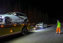 Flera bilar i älgkrock på E4