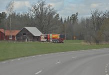 Villa brann ner till grunden