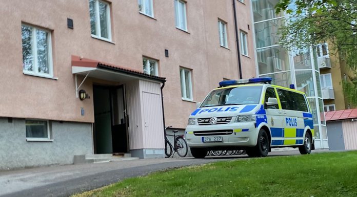 Polisen utreder dödsfall i Valla