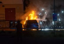 Bilbrand vid Kärna centrum