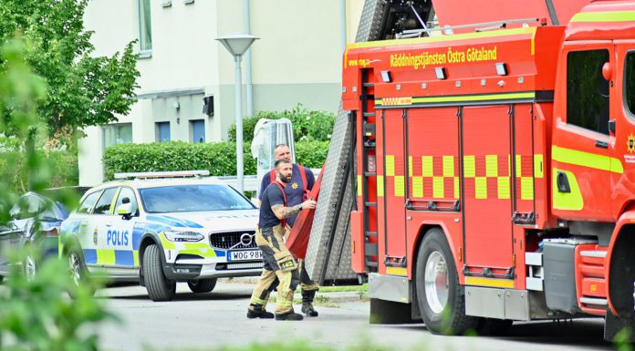 Kvarlämnade kvinnokläder orsakade drunkningslarm