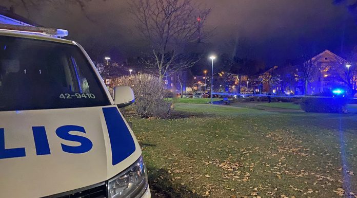 Misstänkt skottlossning i Berga