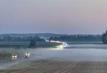 Brand i bil på riksväg 34 – långa köer