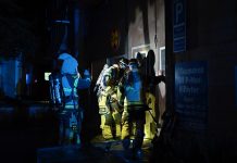 Befarad brand i parkeringshus
