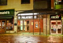 Skjutning på Palatset i centrala Linköping – okänd skytt sköt mot person på toalett