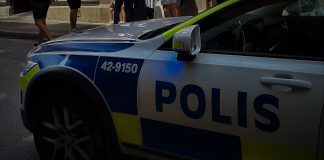 Person avliden efter brand på tågets tak