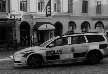 BLÅLJUS: Cannabisdoft från lägenhet
