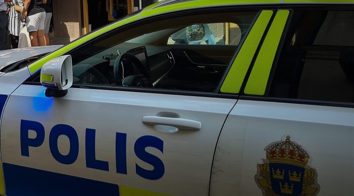Under natten: Brand, drograttfylla och bråk