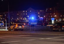 Polisbil i krock under utryckning