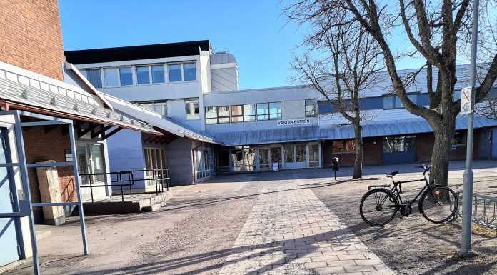 Både el- och energiprogrammet samt fordons- och transportprogrammet behöver byggas ut
