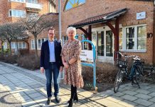 Stoppa utförsäljningen av äldreomsorgen och slopa delade turer i vården