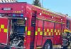 BLÅLJUS: Brand i flerfamiljshus och trafikolycka
