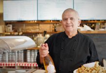 Bedrägerier: Meir Vaknin på restaurang Mozzarella fick tillbaka sitt telefonabonnemang