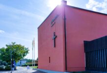 Stöd till de evakuerad i Ekholmen på plats i Sankt Hans kyrka